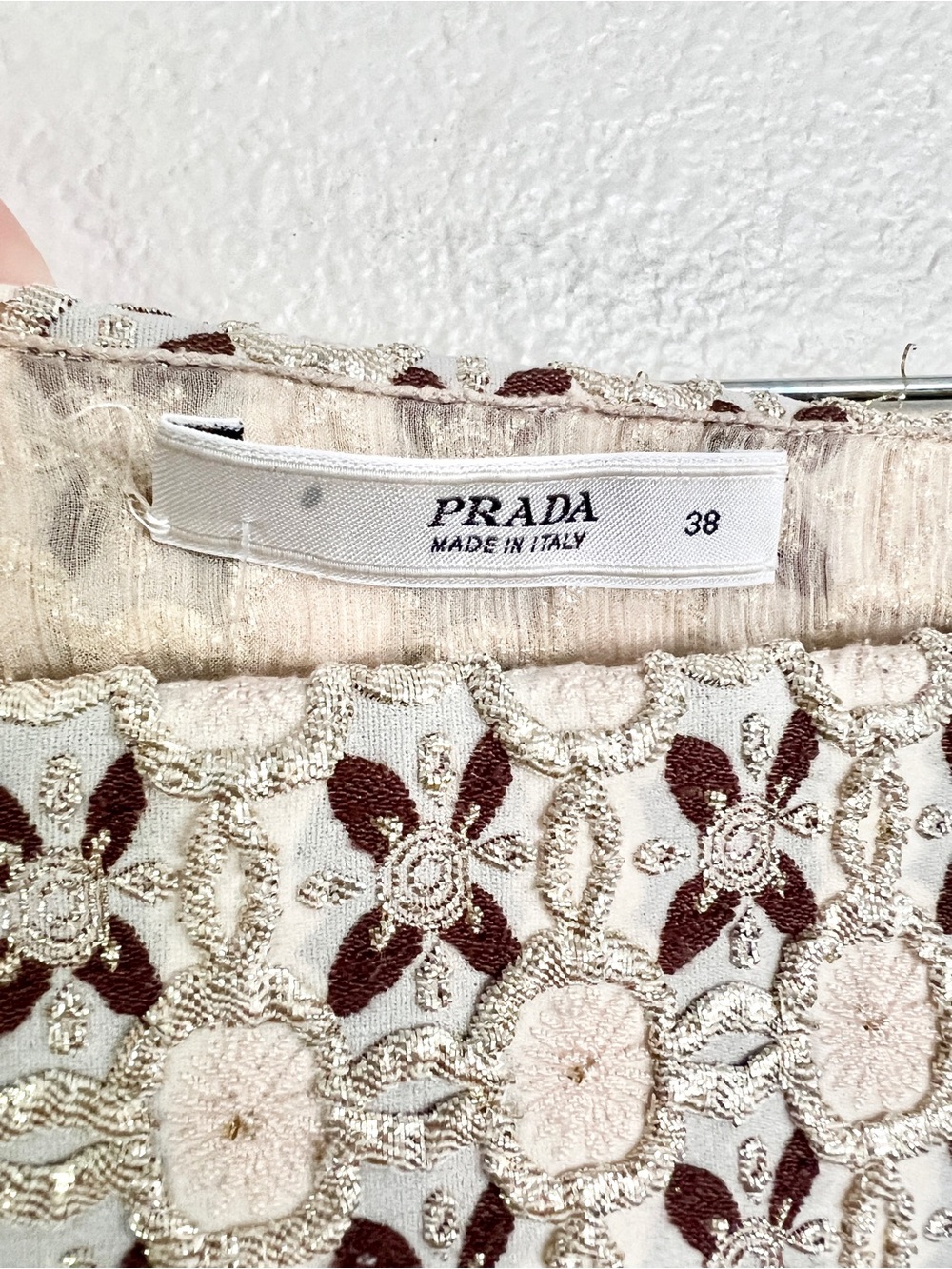 Vintage PRADA S/S 2002 Brocade Metallic Box Pleated Skirt in Gold - Picture 8 of 14